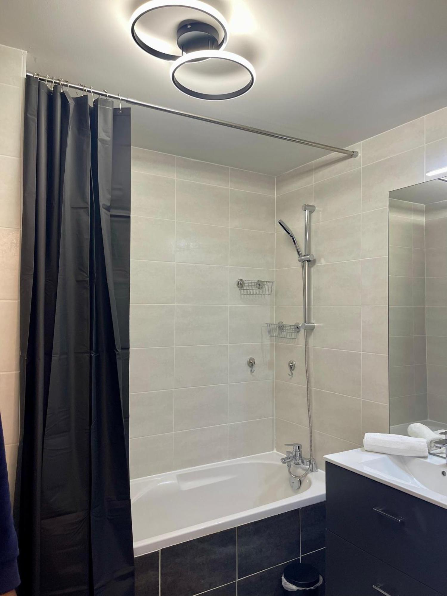 Cosy-Rent Appartement De Standingparking Neudorf Strasbourg Ngoại thất bức ảnh
